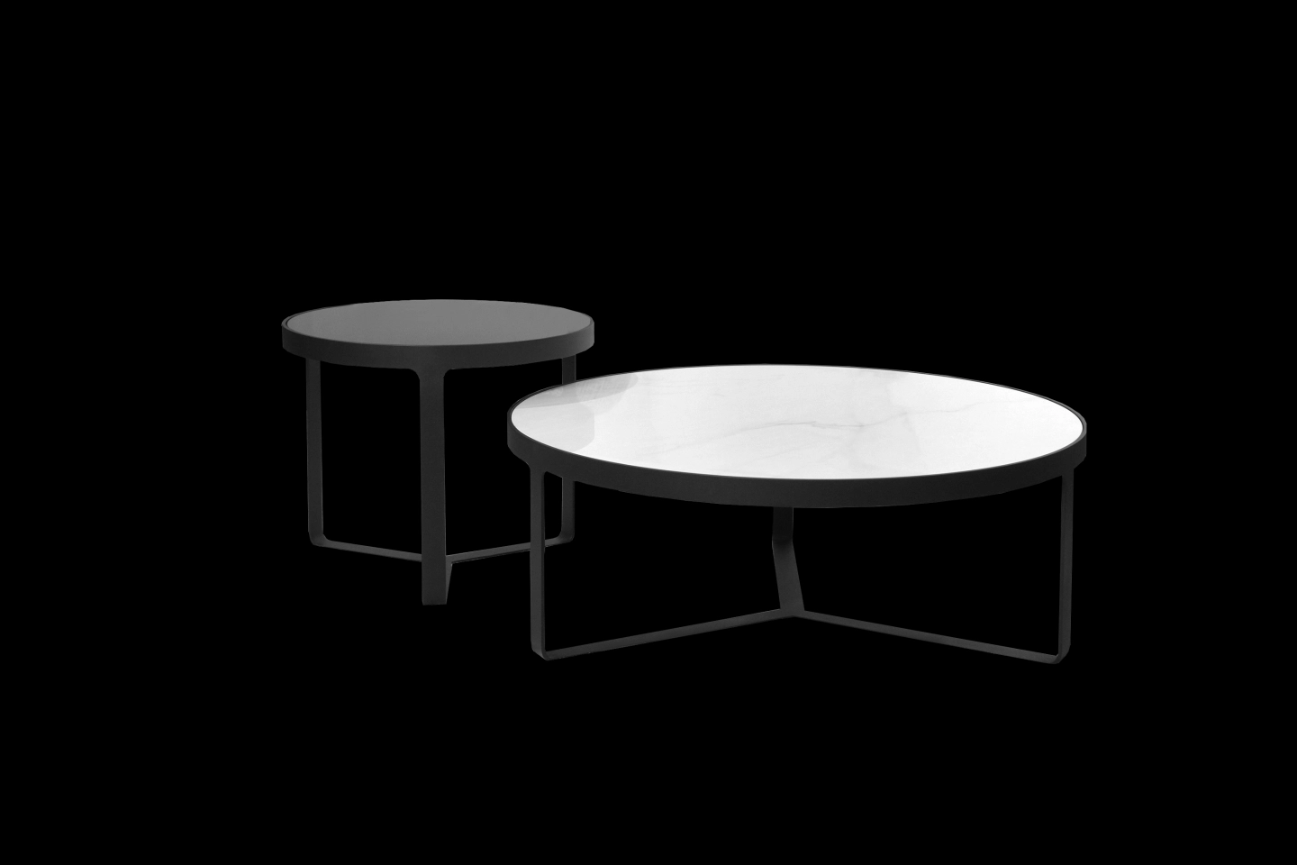 大圓形與小圓型組合茶几