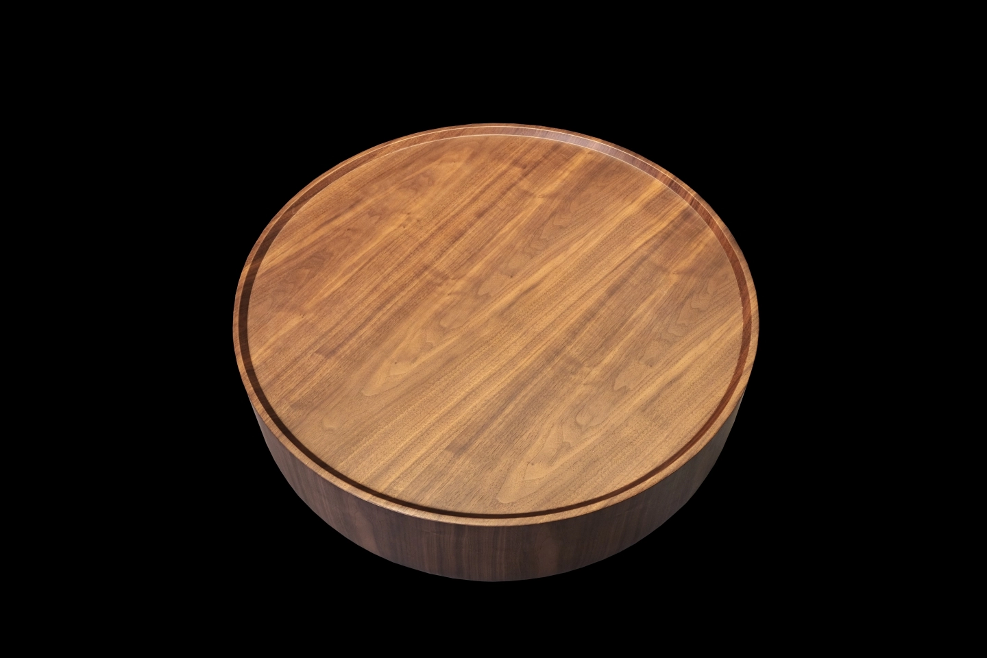 原木色的圓形茶几